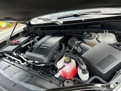 Used 2024 GMC Yukon Denali RWD image 67