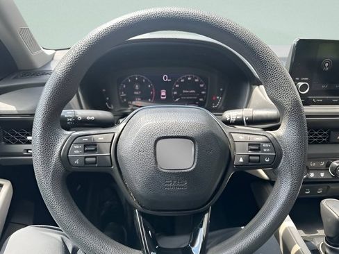 Used 2023 Honda Accord EX image 14