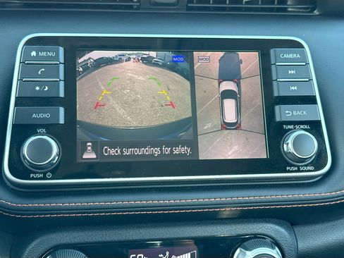 Used 2018 Nissan Kicks SR image 30