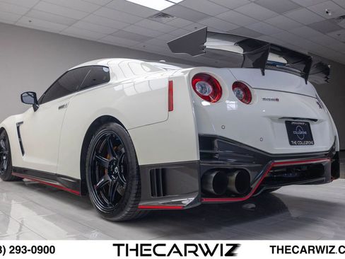 Used 2018 Nissan GT-R NISMO AWD/4WD image 20