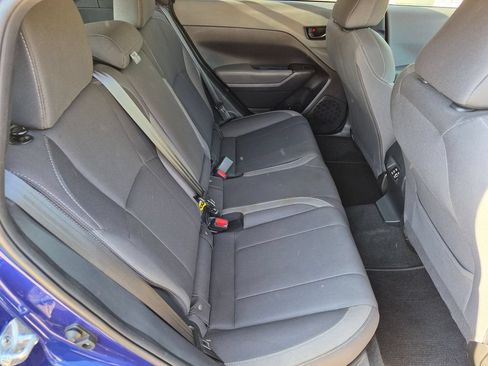 Used 2025 Subaru Crosstrek 2.5i Premium AWD/4WD image 29