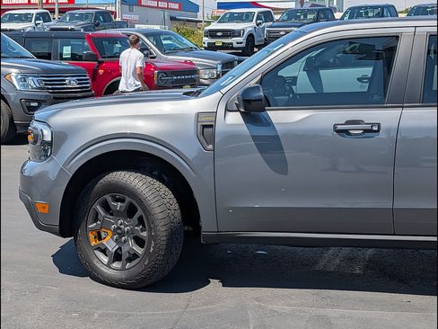 Certified 2024 Ford Maverick Tremor w/ Tremor Off-Road Package AWD/4WD image 11