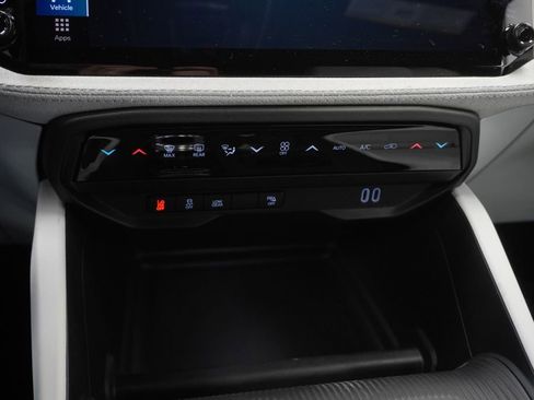 New 2026 Jeep Cherokee Laredo AWD/4WD image 23