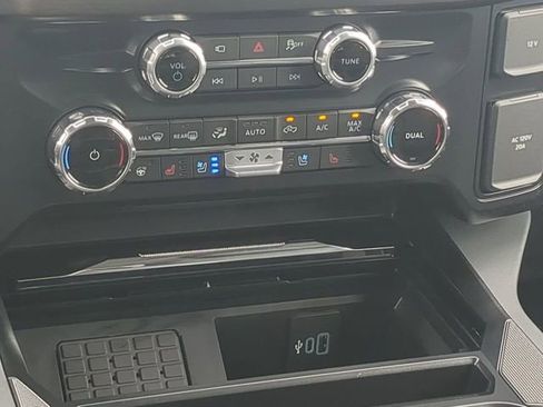 New 2026 Ford F350 Lariat w/ Black Appearance Package image 9