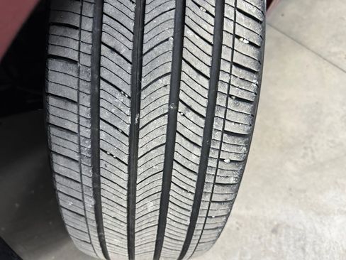 Used 2018 Chrysler 300 Limited image 35