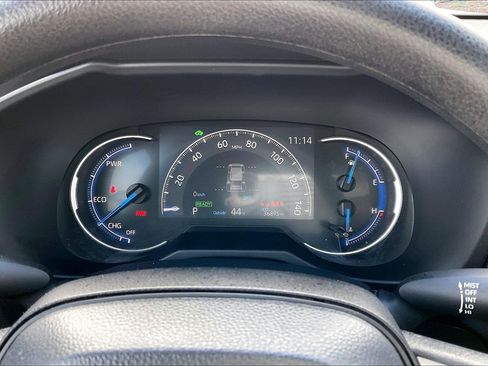 Used 2024 Toyota RAV4 LE image 13