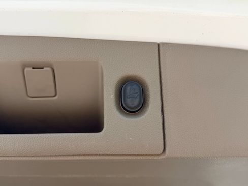 Used 2020 Chevrolet Tahoe Premier AWD/4WD image 19