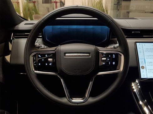 New 2025 Land Rover Range Rover Sport SE image 26