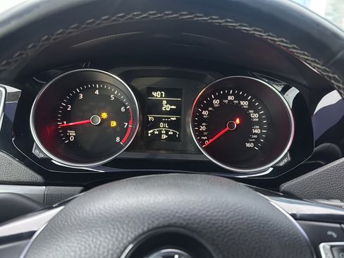 Used 2016 Volkswagen Jetta Sport image 28