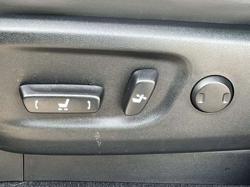 Certified 2023 Lexus GX 460 Premium w/ Premium Package AWD/4WD image 34