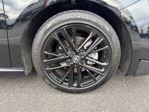 Used 2025 Toyota Camry SE image 11