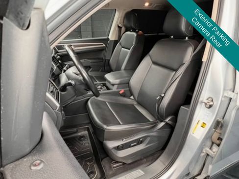 Used 2018 Volkswagen Atlas SEL AWD/4WD image 3