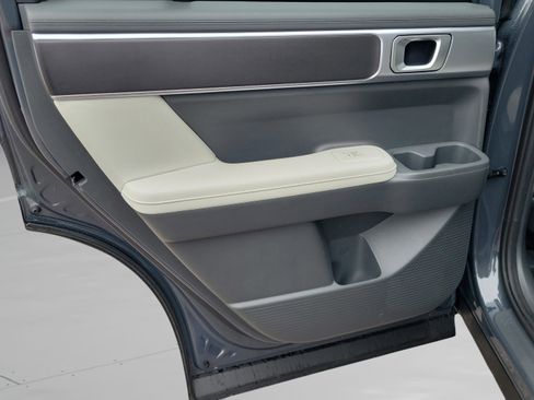 Used 2025 Hyundai Santa Fe SEL image 11