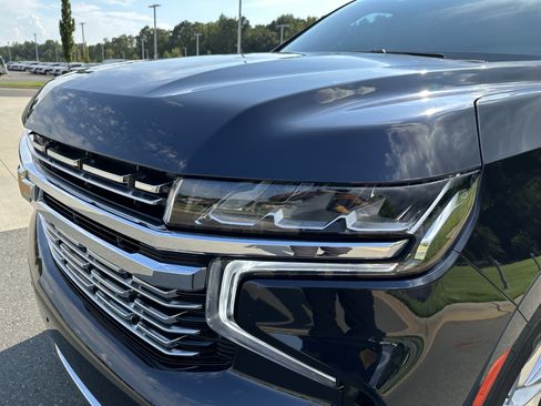 Used 2023 Chevrolet Tahoe Premier RWD image 12