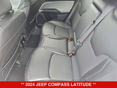 Used 2024 Jeep Compass Latitude AWD/4WD image 20