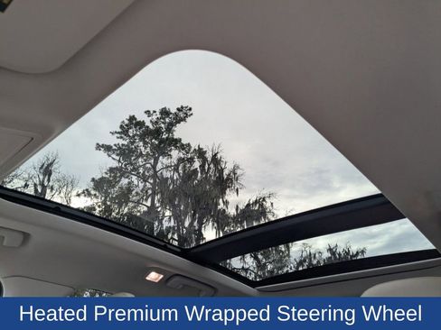 Certified 2022 Ford Escape SEL w/ Technology Package image 17