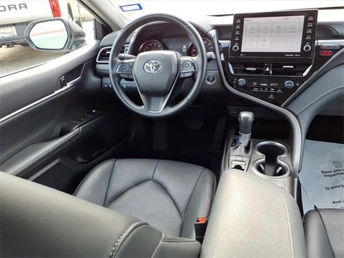 Used 2023 Toyota Camry XSE image 4