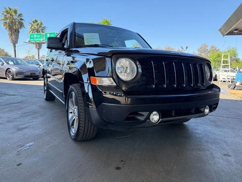 Used 2016 Jeep Patriot High Altitude image 3