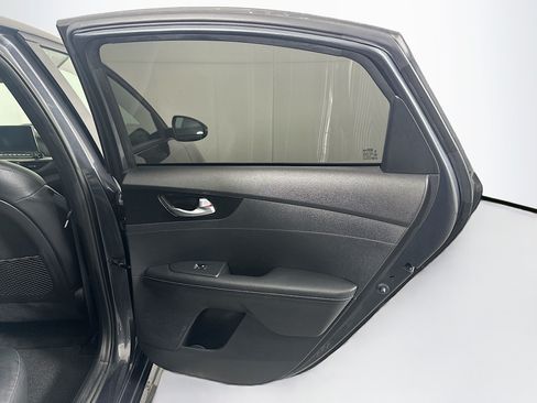 Used 2021 Kia Forte GT-Line w/ GT-Line Premium Package FWD image 29