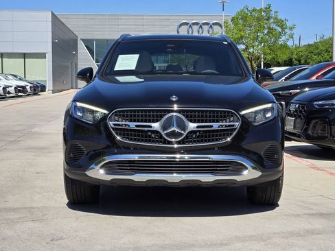 Used 2025 Mercedes-Benz GLC 300 image 4