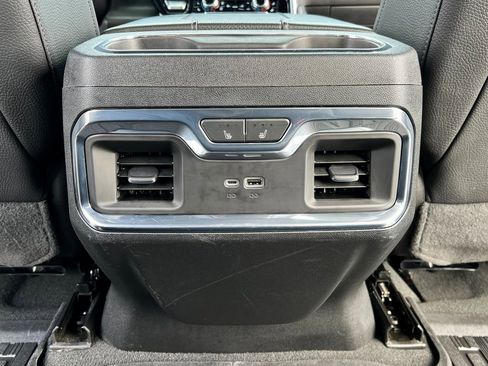Used 2024 GMC Sierra 2500 Denali w/ Denali Reserve Package image 22