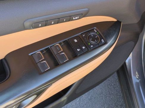 Used 2024 Lexus NX 250 FWD image 16