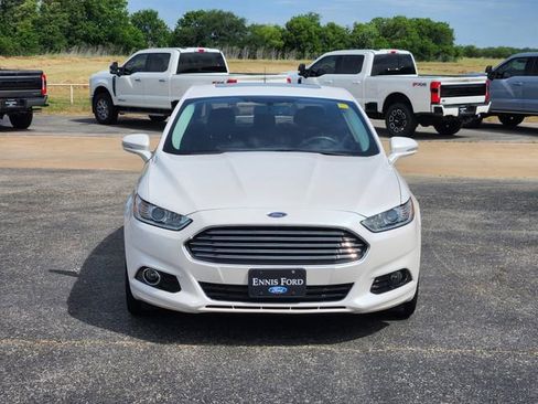 Used 2016 Ford Fusion Titanium FWD image 2