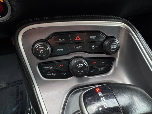 Used 2020 Dodge Challenger R/T RWD image 21