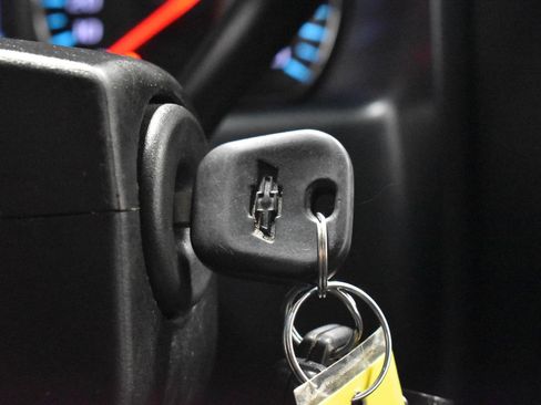 Used 2018 Chevrolet Silverado 1500 LT w/ All Star Edition image 14