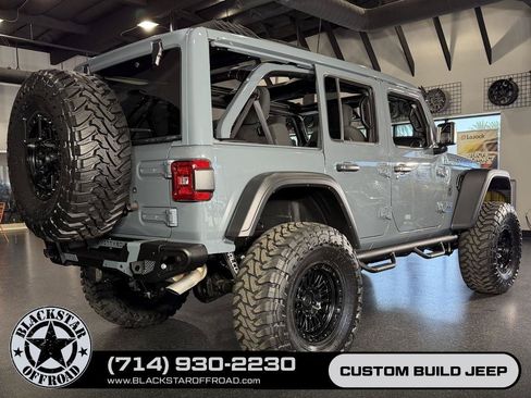 Used 2025 Jeep Wrangler Unlimited Rubicon 4xe w/ Safety Group AWD/4WD image 6