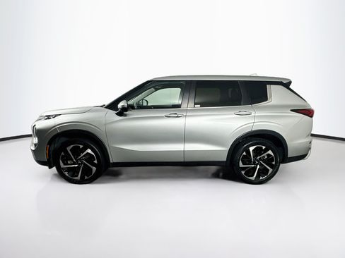 Used 2024 Mitsubishi Outlander SE AWD/4WD image 4