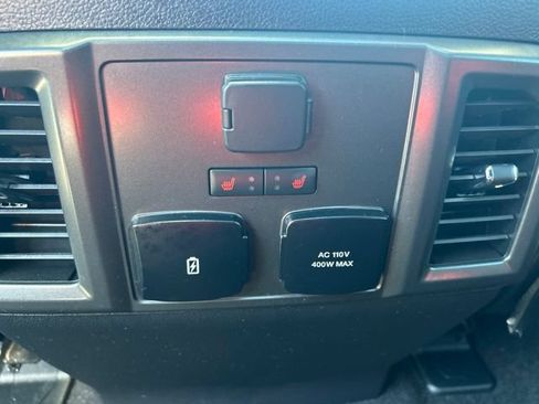 Used 2019 Ford F150 Lariat w/ Equipment Group 502A Luxury AWD/4WD image 18