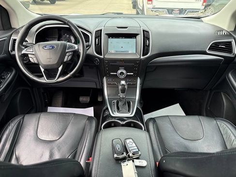 Used 2017 Ford Edge Titanium w/ Equipment Group 301A AWD/4WD image 40