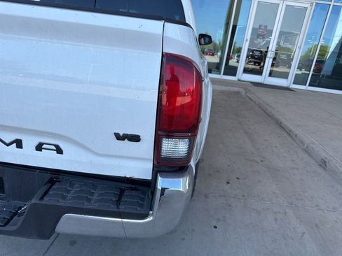 Used 2023 Toyota Tacoma SR5 image 6