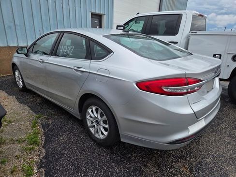 Used 2017 Ford Fusion S FWD image 3