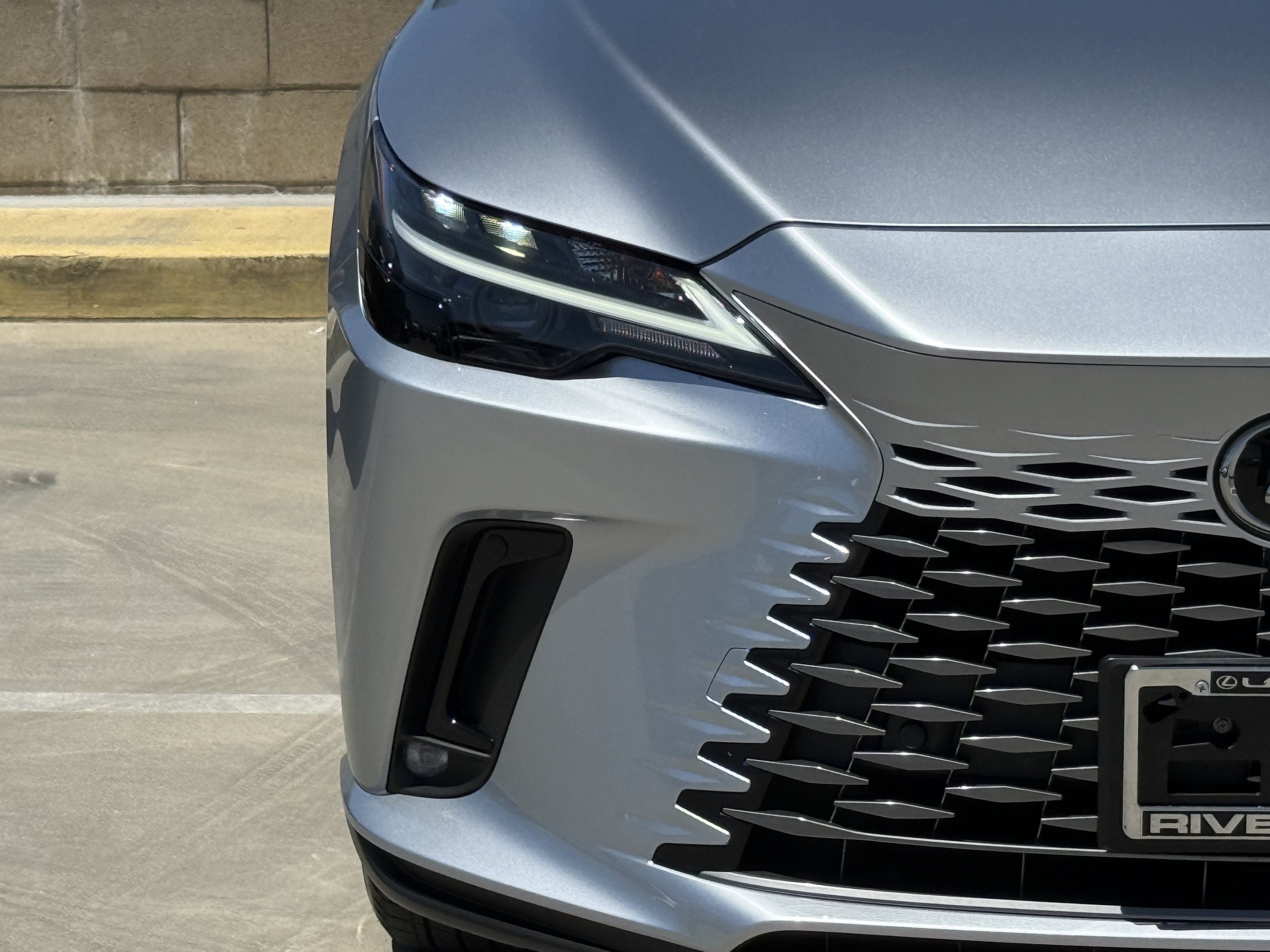 Certified 2025 Lexus RX 350 Premium w/ Accessory Package FWD image 7