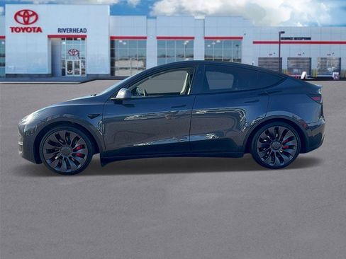 Used 2024 Tesla Model Y Performance image 5