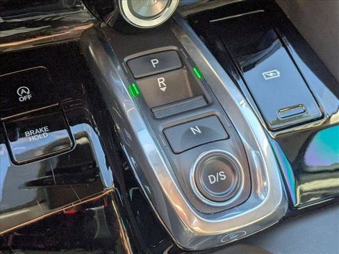 Used 2023 Acura MDX SH-AWD w/ Technology Package image 12