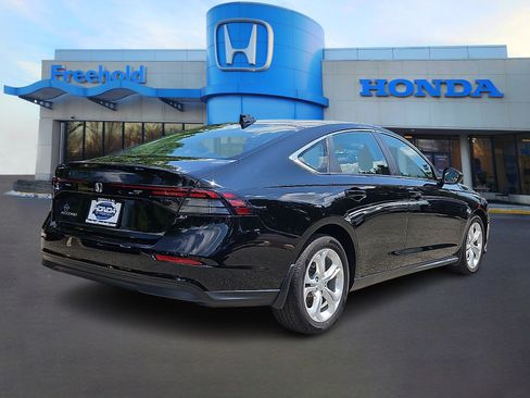Used 2024 Honda Accord LX image 7