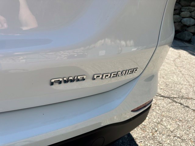 Used 2024 Chevrolet Equinox Premier w/ LPO, Floor Liner Package AWD/4WD image 24