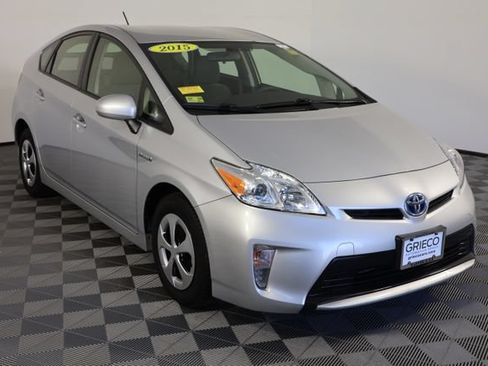 Used 2015 Toyota Prius Three FWD image 1