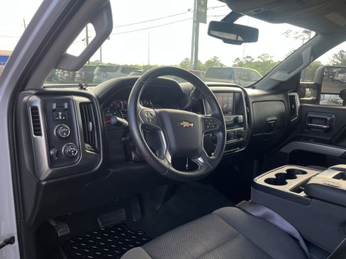 Used 2017 Chevrolet Silverado 2500 LT w/ LT Convenience Package image 14