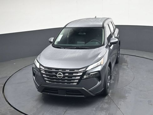 Certified 2026 Nissan Rogue SV FWD image 40