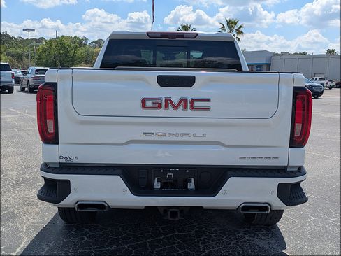 Used 2024 GMC Sierra 1500 Denali w/ Denali Reserve Package AWD/4WD image 6