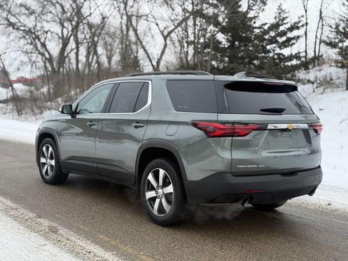 Used 2023 Chevrolet Traverse LT w/ LT Premium Package image 6