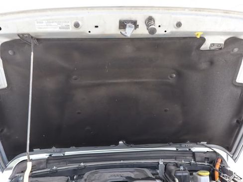 Used 2024 Jeep Wrangler Unlimited Sahara AWD/4WD image 14
