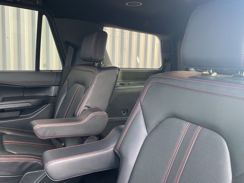 Used 2022 Ford Expedition Limited image 20
