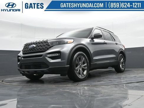 Used 2021 Ford Explorer XLT w/ Equipment Group 202A image 51