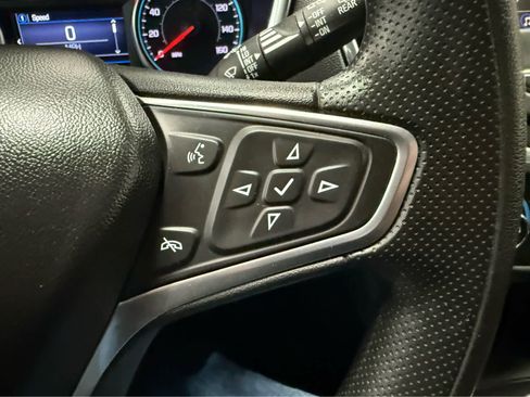 Used 2023 Chevrolet Equinox LT image 25