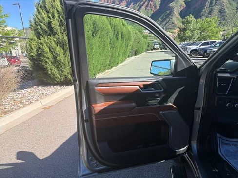 Used 2026 GMC Sierra 1500 Denali Ultimate AWD/4WD image 10
